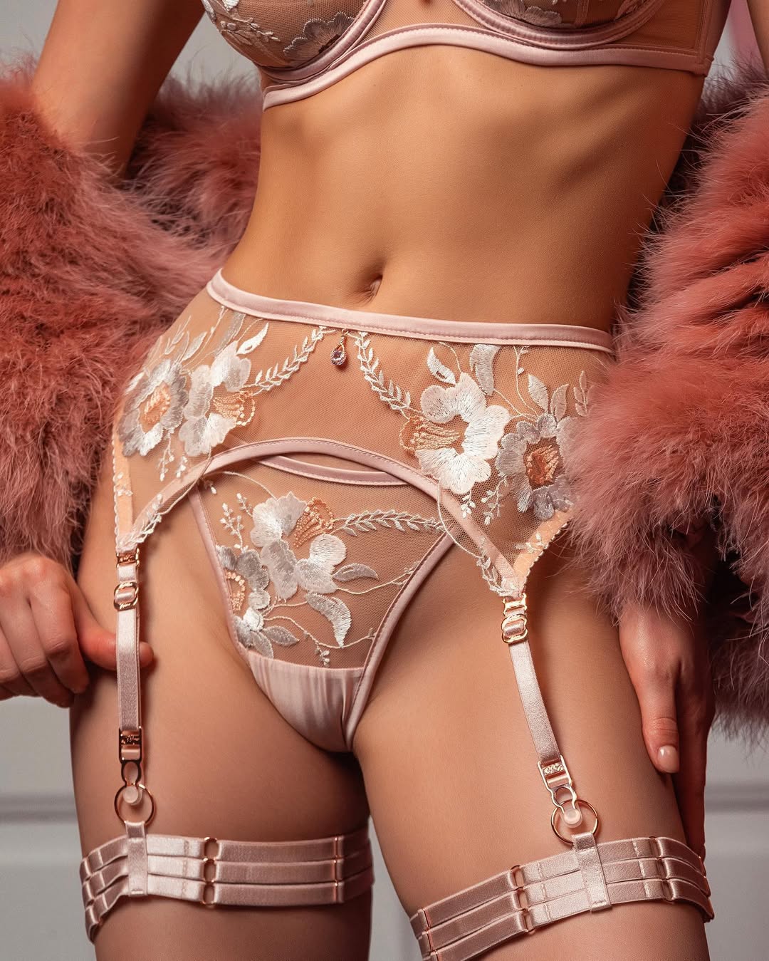 Fire-delt lingerisæt - SANA - NAKED Underwear DK